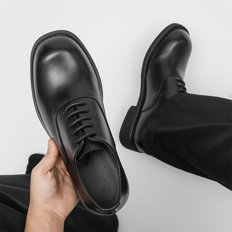 Men Accessories Elegant - Sepatu Kasual Kulit Pria Merek Klasik